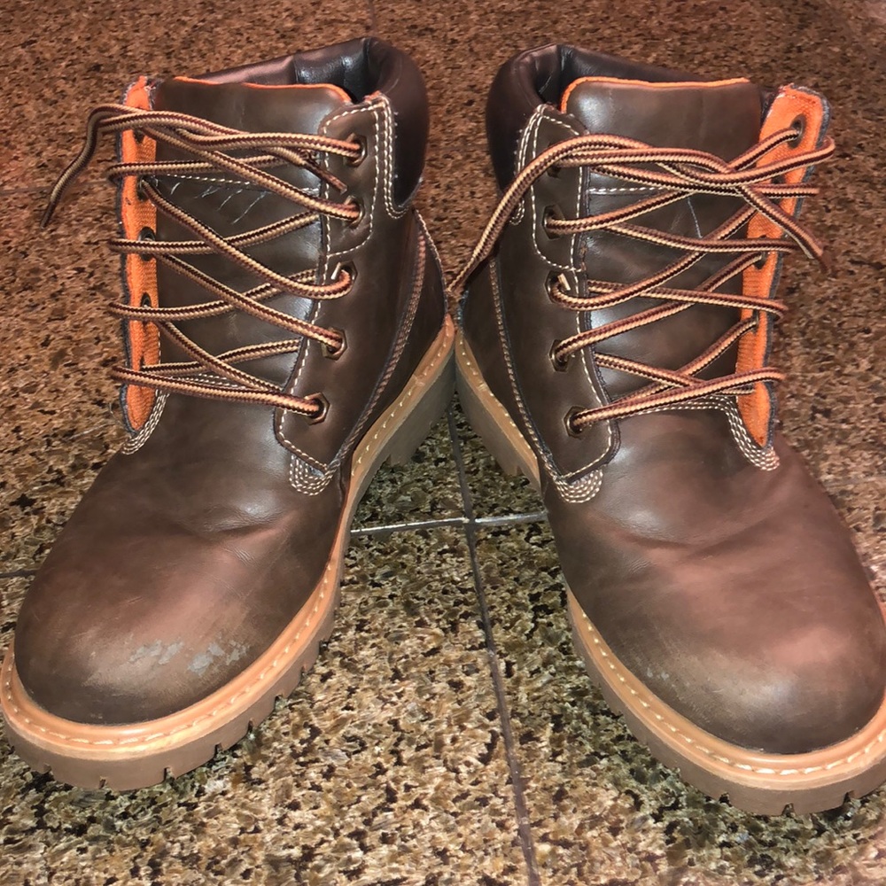 Eddie Bauer boot
